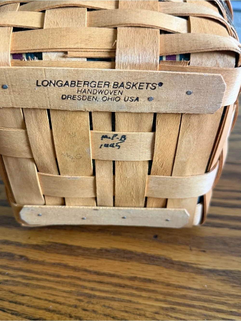 Longaberger Christmas Collection 1995 Edition Cranberry Basket